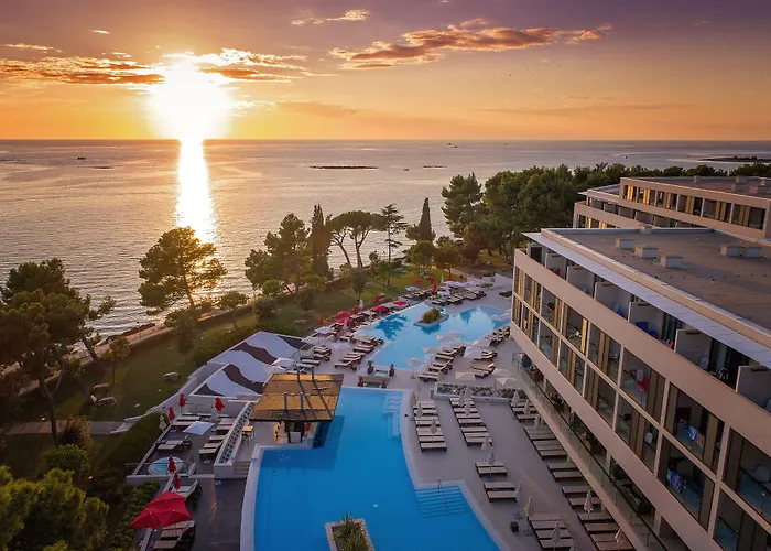 Фото Hotel Parentium Plava Laguna Пореч